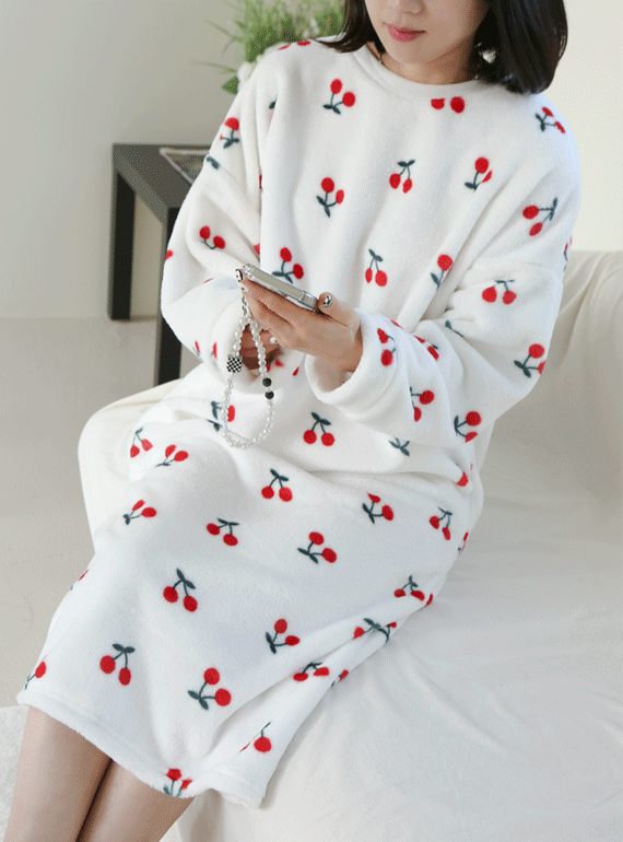포그니 후르츠 체리 수면 원피스잠옷 홈웨어 극세사잠옷 겨울잠옷 따뜻한잠옷